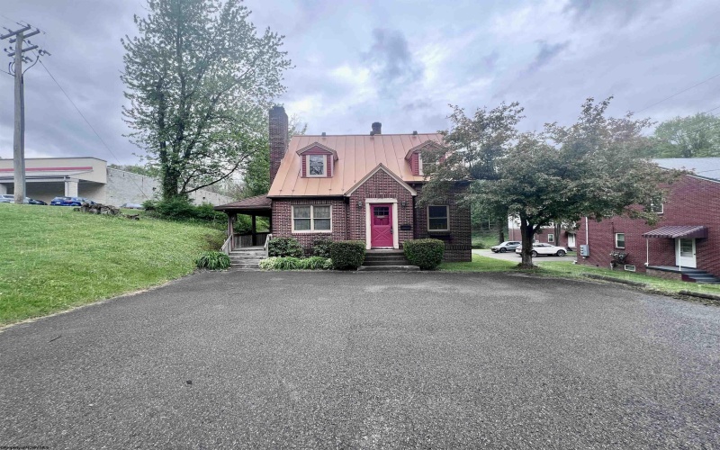 330 Beverly Pike, Elkins, West Virginia 26241, 4 Bedrooms Bedrooms, 9 Rooms Rooms,1 BathroomBathrooms,Single Family Detached,For Sale,Beverly,10164536