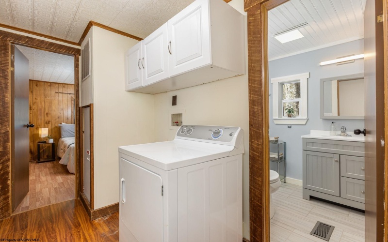 395 Woodbine Drive, Terra Alta, West Virginia 26764, 2 Bedrooms Bedrooms, 6 Rooms Rooms,1 BathroomBathrooms,Single Family Detached,For Sale,Woodbine,10164537