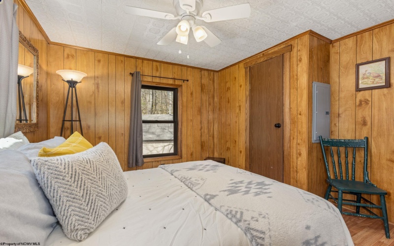 395 Woodbine Drive, Terra Alta, West Virginia 26764, 2 Bedrooms Bedrooms, 6 Rooms Rooms,1 BathroomBathrooms,Single Family Detached,For Sale,Woodbine,10164537