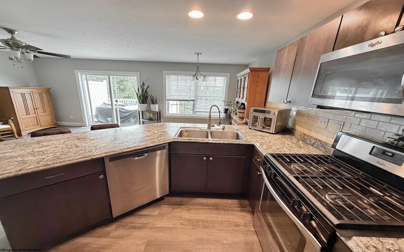 3037 Sixth Avenue, Morgantown, West Virginia 26508, 3 Bedrooms Bedrooms, 7 Rooms Rooms,2 BathroomsBathrooms,Single Family Attached,For Sale,Sixth,10164545