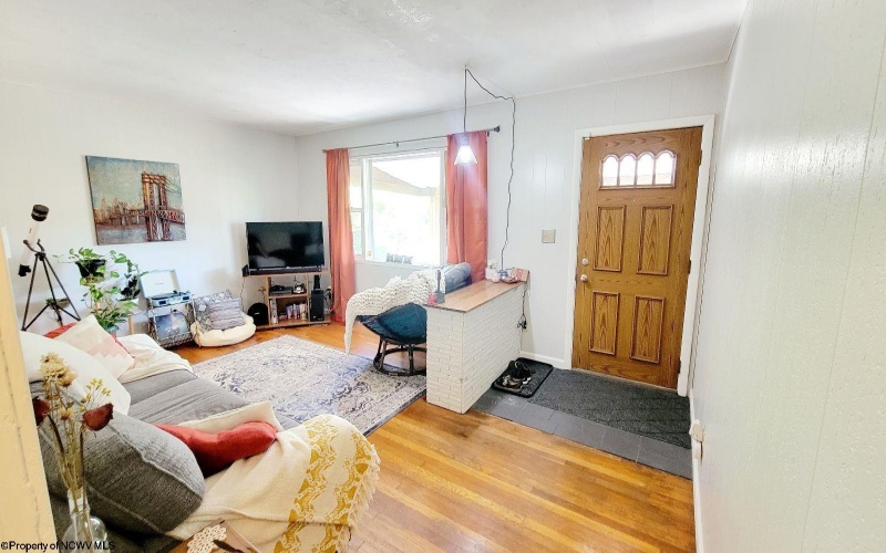 1024 Cayton Street, Morgantown, West Virginia 26505, ,Multi-unit/income,For Sale,Cayton,10164543