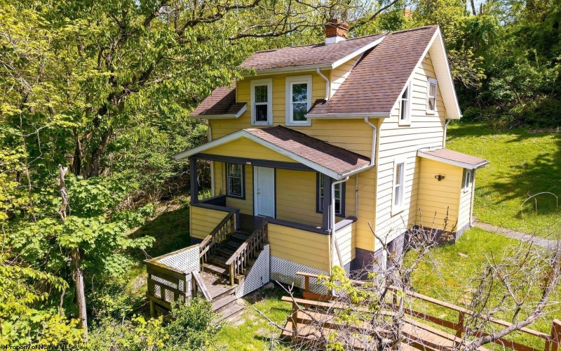 1024 Cayton Street, Morgantown, West Virginia 26505, ,Multi-unit/income,For Sale,Cayton,10164543