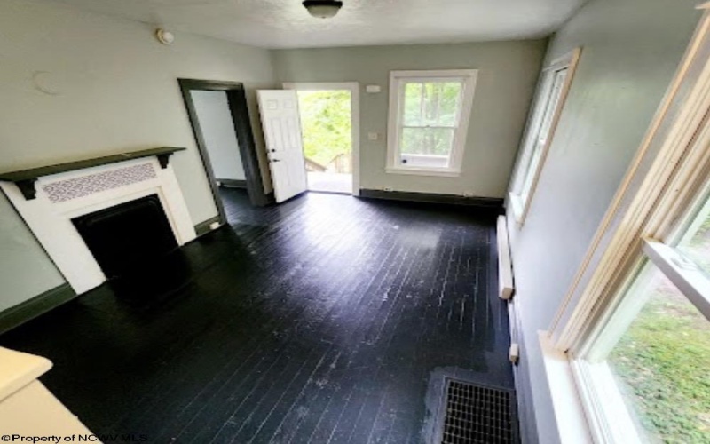 1024 Cayton Street, Morgantown, West Virginia 26505, ,Multi-unit/income,For Sale,Cayton,10164543