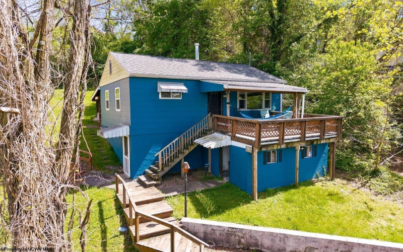 1024 Cayton Street, Morgantown, West Virginia 26505, ,Multi-unit/income,For Sale,Cayton,10164543