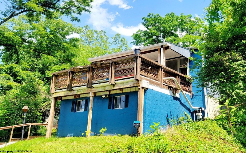 1024 Cayton Street, Morgantown, West Virginia 26505, ,Multi-unit/income,For Sale,Cayton,10164543