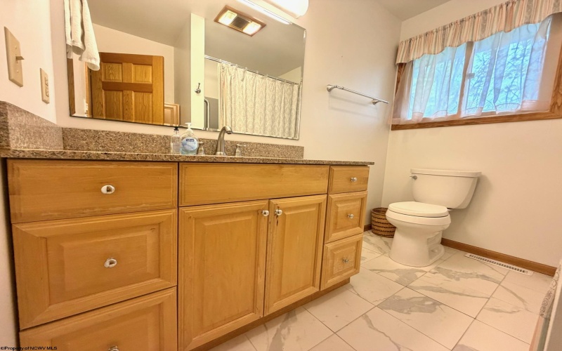 822 Kingwood Pike, Morgantown, West Virginia 26508, 3 Bedrooms Bedrooms, 6 Rooms Rooms,2 BathroomsBathrooms,Single Family Detached,For Sale,Kingwood,10164546