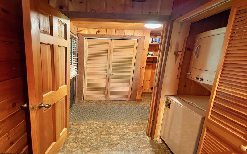 199 Maple Lane, Davis, West Virginia 26260-000, 3 Bedrooms Bedrooms, 7 Rooms Rooms,2 BathroomsBathrooms,Single Family Detached,For Sale,Maple,10164563