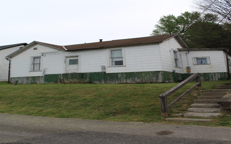 3418 Central Street, Farmington, West Virginia 26571, 3 Bedrooms Bedrooms, 7 Rooms Rooms,1 BathroomBathrooms,Single Family Detached,For Sale,Central,10164562