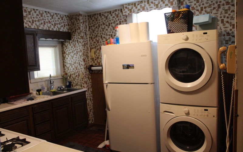 3418 Central Street, Farmington, West Virginia 26571, 3 Bedrooms Bedrooms, 7 Rooms Rooms,1 BathroomBathrooms,Single Family Detached,For Sale,Central,10164562