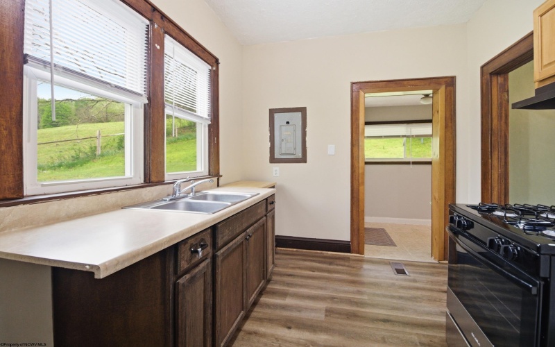 96 Fowler Road, Grafton, West Virginia 26354, 3 Bedrooms Bedrooms, 6 Rooms Rooms,1 BathroomBathrooms,Single Family Detached,For Sale,Fowler,10164551