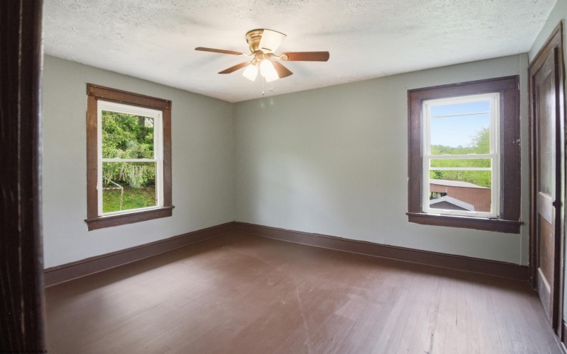 96 Fowler Road, Grafton, West Virginia 26354, 3 Bedrooms Bedrooms, 6 Rooms Rooms,1 BathroomBathrooms,Single Family Detached,For Sale,Fowler,10164551
