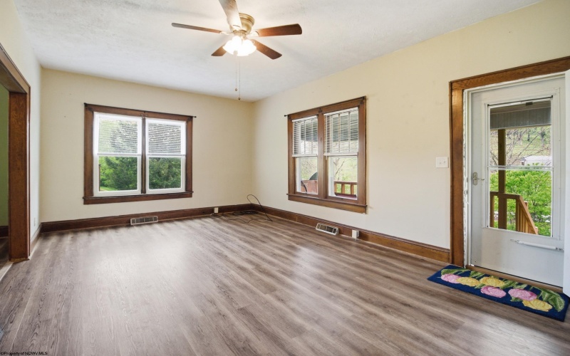 96 Fowler Road, Grafton, West Virginia 26354, 3 Bedrooms Bedrooms, 6 Rooms Rooms,1 BathroomBathrooms,Single Family Detached,For Sale,Fowler,10164551