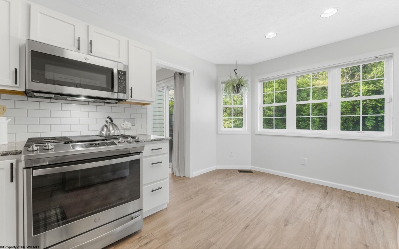 2010 Pinecrest Drive, Morgantown, West Virginia 26505, 3 Bedrooms Bedrooms, 7 Rooms Rooms,2 BathroomsBathrooms,Single Family Detached,For Sale,Pinecrest,10164547