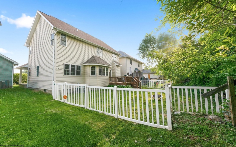 2010 Pinecrest Drive, Morgantown, West Virginia 26505, 3 Bedrooms Bedrooms, 7 Rooms Rooms,2 BathroomsBathrooms,Single Family Detached,For Sale,Pinecrest,10164547