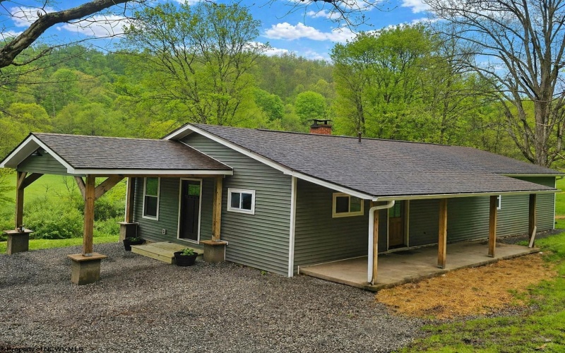 402 Battle Run Road, Wallace, West Virginia 26448, 3 Bedrooms Bedrooms, 5 Rooms Rooms,2 BathroomsBathrooms,Single Family Detached,For Sale,Battle Run,10164560