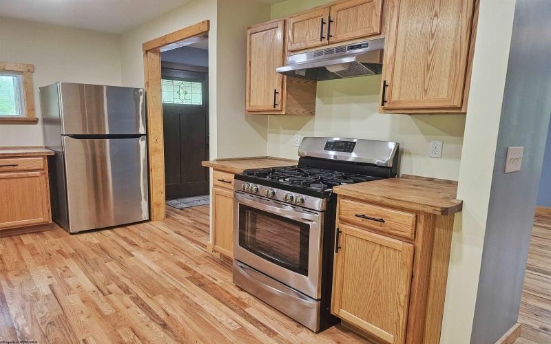 402 Battle Run Road, Wallace, West Virginia 26448, 3 Bedrooms Bedrooms, 5 Rooms Rooms,2 BathroomsBathrooms,Single Family Detached,For Sale,Battle Run,10164560