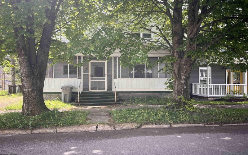 208 First Street, Elkins, West Virginia 26241, 3 Bedrooms Bedrooms, 8 Rooms Rooms,2 BathroomsBathrooms,Single Family Detached,For Sale,First,10164557