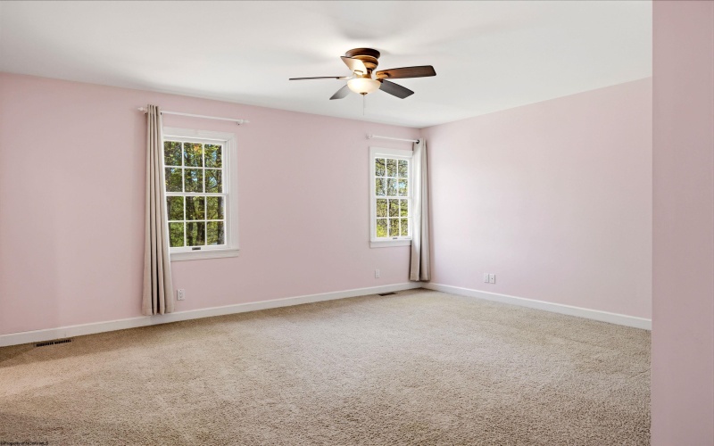 1020 Deerwood Drive, Morgantown, West Virginia 26508, 4 Bedrooms Bedrooms, 10 Rooms Rooms,3 BathroomsBathrooms,Single Family Detached,For Sale,Deerwood,10164554