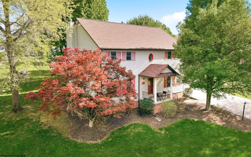 1023 Ashton Drive, Morgantown, West Virginia 26508, 4 Bedrooms Bedrooms, 9 Rooms Rooms,3 BathroomsBathrooms,Single Family Detached,For Sale,Ashton,10164553