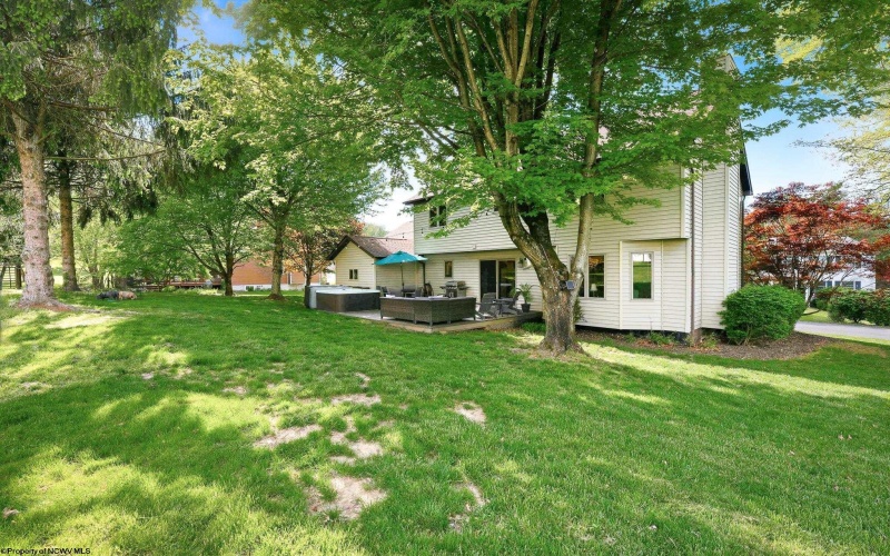 1023 Ashton Drive, Morgantown, West Virginia 26508, 4 Bedrooms Bedrooms, 9 Rooms Rooms,3 BathroomsBathrooms,Single Family Detached,For Sale,Ashton,10164553