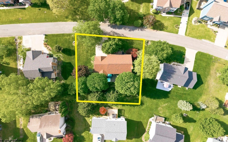 1023 Ashton Drive, Morgantown, West Virginia 26508, 4 Bedrooms Bedrooms, 9 Rooms Rooms,3 BathroomsBathrooms,Single Family Detached,For Sale,Ashton,10164553