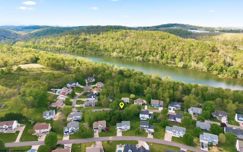 1023 Ashton Drive, Morgantown, West Virginia 26508, 4 Bedrooms Bedrooms, 9 Rooms Rooms,3 BathroomsBathrooms,Single Family Detached,For Sale,Ashton,10164553
