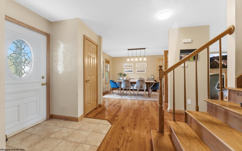 1023 Ashton Drive, Morgantown, West Virginia 26508, 4 Bedrooms Bedrooms, 9 Rooms Rooms,3 BathroomsBathrooms,Single Family Detached,For Sale,Ashton,10164553