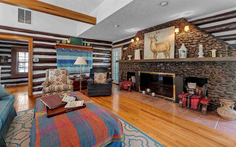 360 Country Club Drive, Terra Alta, West Virginia 26537, 3 Bedrooms Bedrooms, 8 Rooms Rooms,2 BathroomsBathrooms,Single Family Detached,For Sale,Country Club,10164552