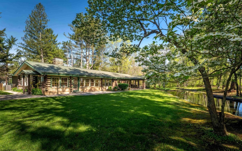 360 Country Club Drive, Terra Alta, West Virginia 26537, 3 Bedrooms Bedrooms, 8 Rooms Rooms,2 BathroomsBathrooms,Single Family Detached,For Sale,Country Club,10164552