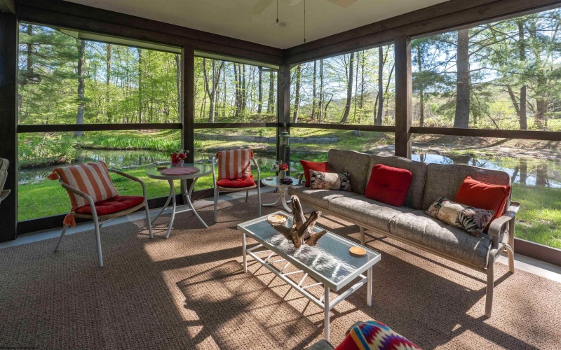 360 Country Club Drive, Terra Alta, West Virginia 26537, 3 Bedrooms Bedrooms, 8 Rooms Rooms,2 BathroomsBathrooms,Single Family Detached,For Sale,Country Club,10164552