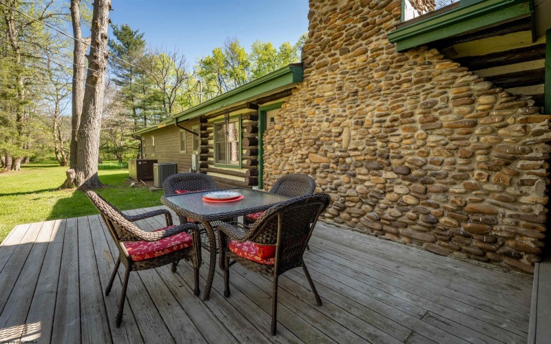 360 Country Club Drive, Terra Alta, West Virginia 26537, 3 Bedrooms Bedrooms, 8 Rooms Rooms,2 BathroomsBathrooms,Single Family Detached,For Sale,Country Club,10164552