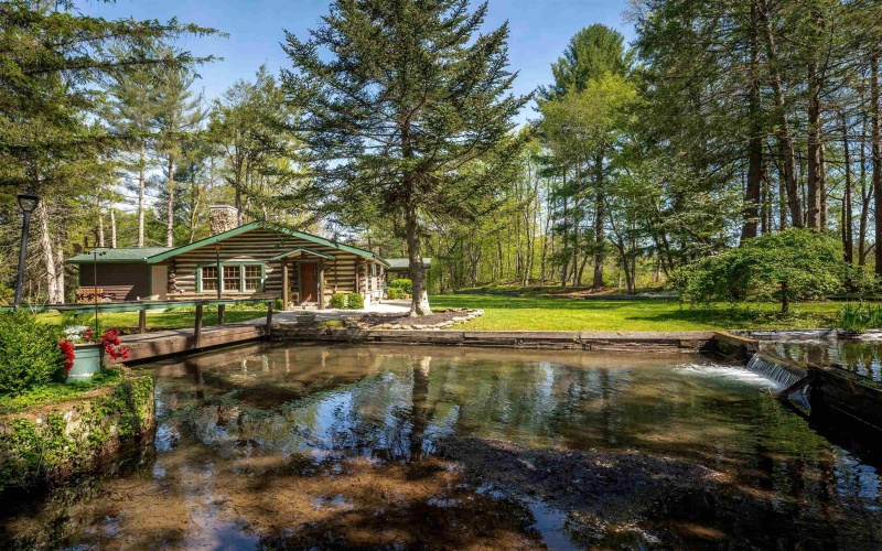 360 Country Club Drive, Terra Alta, West Virginia 26537, 3 Bedrooms Bedrooms, 8 Rooms Rooms,2 BathroomsBathrooms,Single Family Detached,For Sale,Country Club,10164552