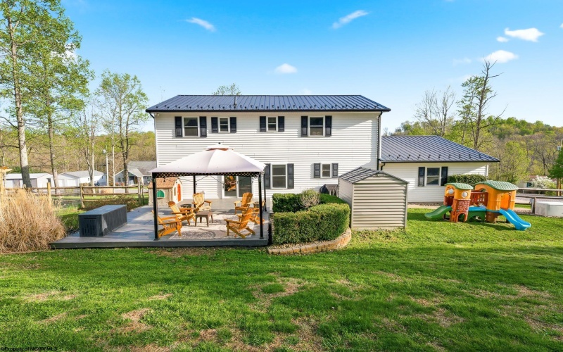 424 Arbogast Lane, Morgantown, West Virginia 26508, 4 Bedrooms Bedrooms, 8 Rooms Rooms,3 BathroomsBathrooms,Single Family Detached,For Sale,Arbogast,10164564