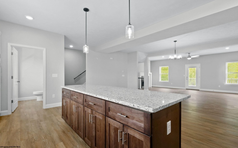 292 Red Oak Lane, Morgantown, West Virginia 26501, 3 Bedrooms Bedrooms, 7 Rooms Rooms,2 BathroomsBathrooms,Single Family Attached,For Sale,Red Oak,10164597