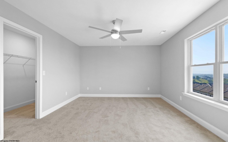 292 Red Oak Lane, Morgantown, West Virginia 26501, 3 Bedrooms Bedrooms, 7 Rooms Rooms,2 BathroomsBathrooms,Single Family Attached,For Sale,Red Oak,10164597