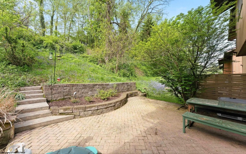 201 Morgan Drive, Morgantown, West Virginia 26050, 3 Bedrooms Bedrooms, 7 Rooms Rooms,1 BathroomBathrooms,Single Family Attached,For Sale,Morgan,10164591