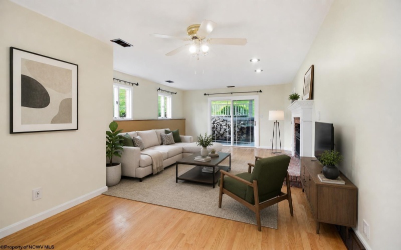 4699 Shadyside Lane, Morgantown, West Virginia 26508, 4 Bedrooms Bedrooms, 8 Rooms Rooms,3 BathroomsBathrooms,Single Family Detached,For Sale,Shadyside,10164600