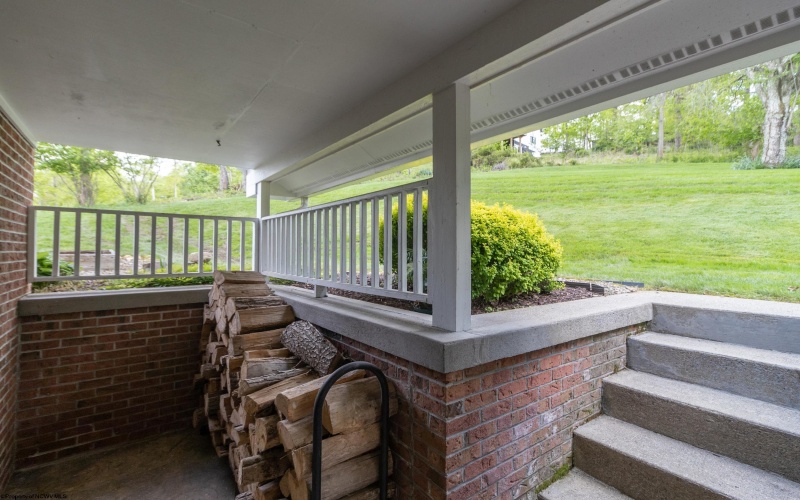 4699 Shadyside Lane, Morgantown, West Virginia 26508, 4 Bedrooms Bedrooms, 8 Rooms Rooms,3 BathroomsBathrooms,Single Family Detached,For Sale,Shadyside,10164600