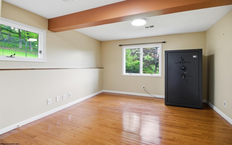 4699 Shadyside Lane, Morgantown, West Virginia 26508, 4 Bedrooms Bedrooms, 8 Rooms Rooms,3 BathroomsBathrooms,Single Family Detached,For Sale,Shadyside,10164600