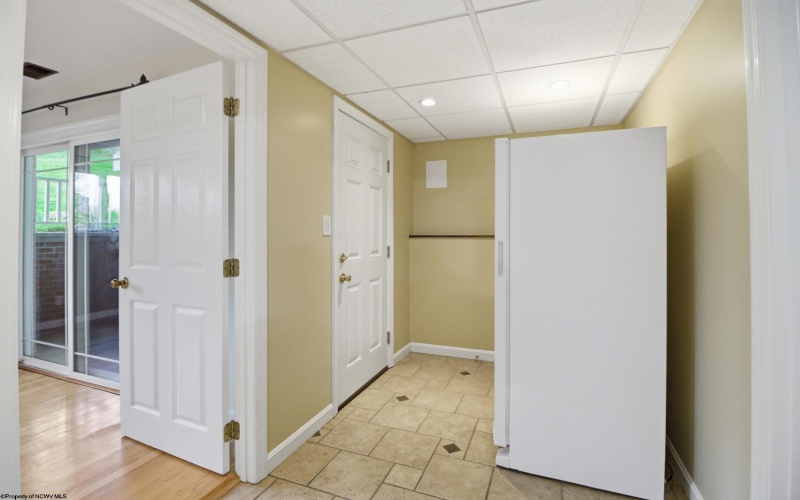 4699 Shadyside Lane, Morgantown, West Virginia 26508, 4 Bedrooms Bedrooms, 8 Rooms Rooms,3 BathroomsBathrooms,Single Family Detached,For Sale,Shadyside,10164600