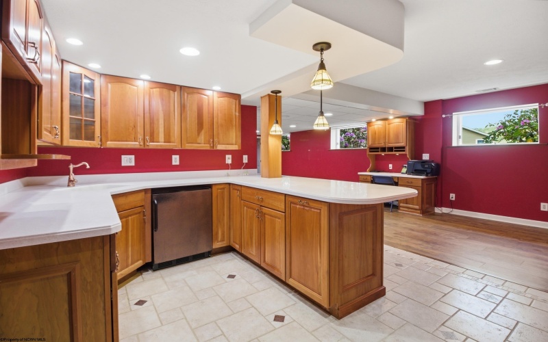 4699 Shadyside Lane, Morgantown, West Virginia 26508, 4 Bedrooms Bedrooms, 8 Rooms Rooms,3 BathroomsBathrooms,Single Family Detached,For Sale,Shadyside,10164600