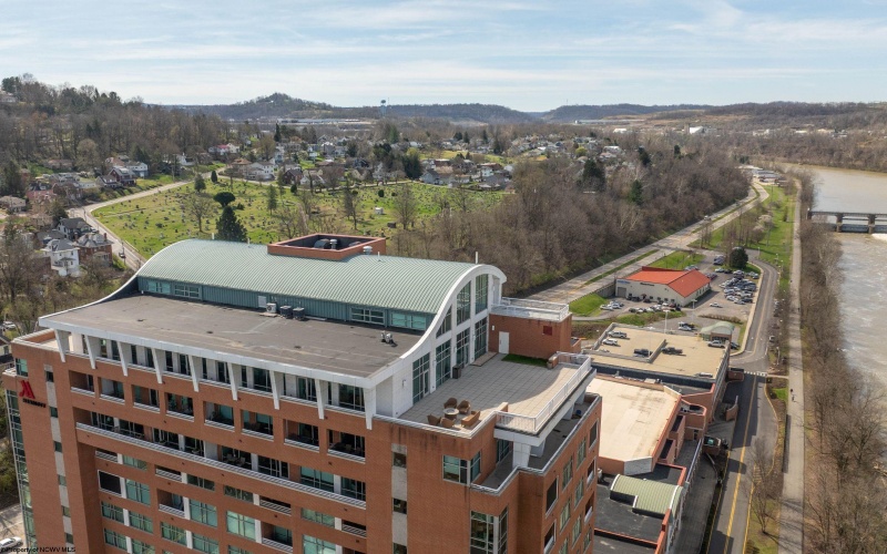 2 Waterfront 17 W Place, Morgantown, West Virginia 26501, 3 Bedrooms Bedrooms, 6 Rooms Rooms,2 BathroomsBathrooms,Single Family Attached,For Sale,Waterfront 17 W,10164582