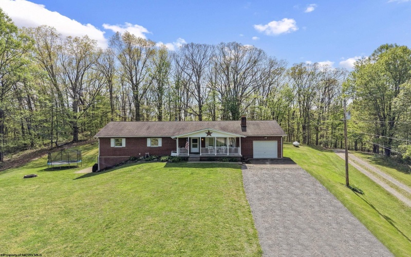247 Riggs Lane, Buckhannon, West Virginia 26201, 6 Bedrooms Bedrooms, 7 Rooms Rooms,2 BathroomsBathrooms,Single Family Detached,For Sale,Riggs,10164569