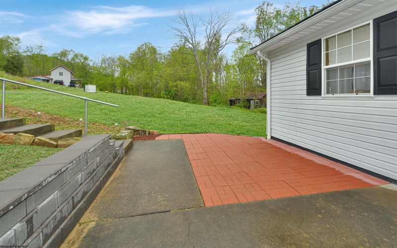 113 Porter Avenue, Farmington, West Virginia 26571, 3 Bedrooms Bedrooms, 5 Rooms Rooms,2 BathroomsBathrooms,Single Family Detached,For Sale,Porter,10164573
