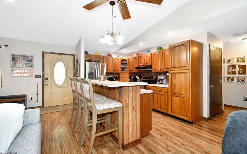 113 Porter Avenue, Farmington, West Virginia 26571, 3 Bedrooms Bedrooms, 5 Rooms Rooms,2 BathroomsBathrooms,Single Family Detached,For Sale,Porter,10164573