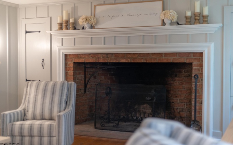 1570 Country Club Road, Clarksburg, West Virginia 26301, 4 Bedrooms Bedrooms, 8 Rooms Rooms,2 BathroomsBathrooms,Single Family Detached,For Sale,Country Club,10164568