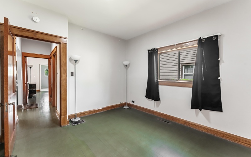 913 Fleming Avenue, Fairmont, West Virginia 26554, 2 Bedrooms Bedrooms, 7 Rooms Rooms,1 BathroomBathrooms,Single Family Detached,For Sale,Fleming,10164572