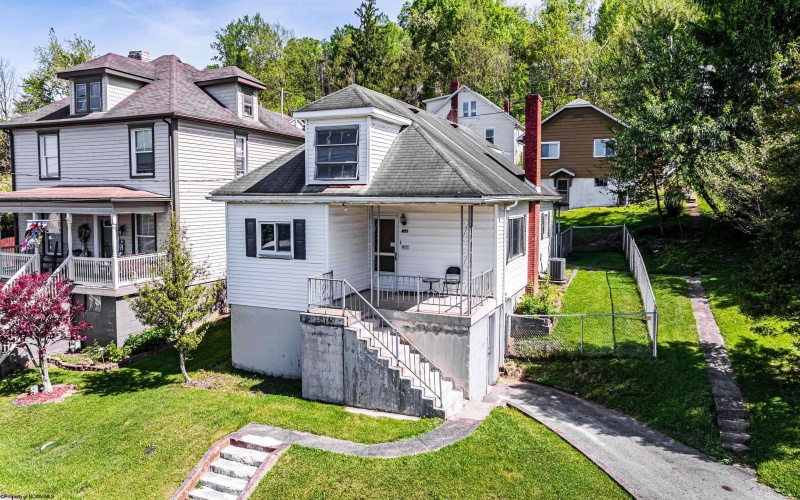 913 Fleming Avenue, Fairmont, West Virginia 26554, 2 Bedrooms Bedrooms, 7 Rooms Rooms,1 BathroomBathrooms,Single Family Detached,For Sale,Fleming,10164572