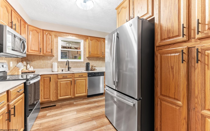 2299 Meadows Drive, Morgantown, West Virginia 26505, 3 Bedrooms Bedrooms, 6 Rooms Rooms,1 BathroomBathrooms,Single Family Detached,For Sale,Meadows,10164570
