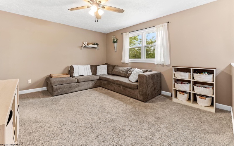2299 Meadows Drive, Morgantown, West Virginia 26505, 3 Bedrooms Bedrooms, 6 Rooms Rooms,1 BathroomBathrooms,Single Family Detached,For Sale,Meadows,10164570